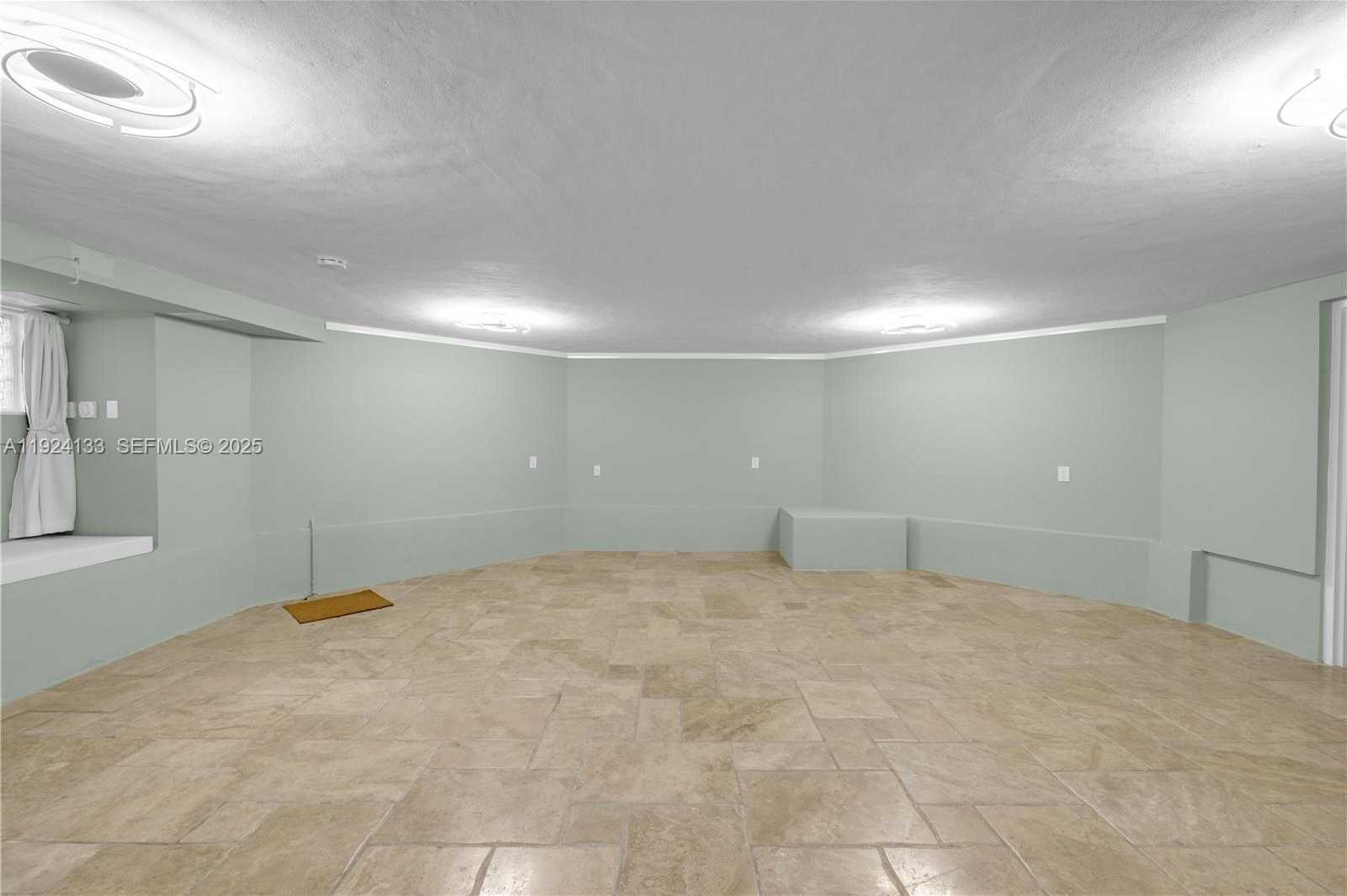 Imagen de Pequeño Objeto