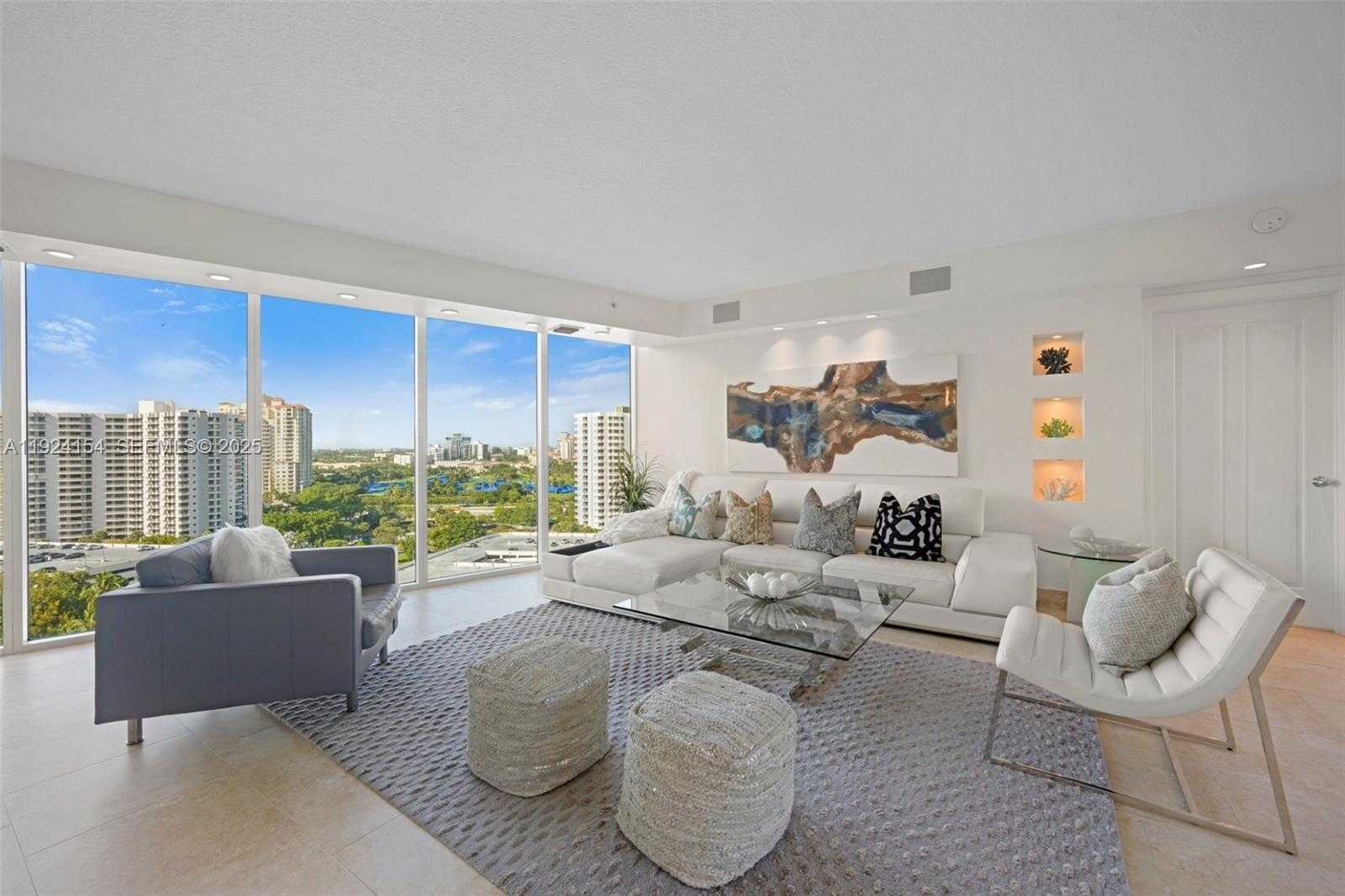 Small Image of 3370 HIDDEN BAY DR #1606, Aventura Number 1