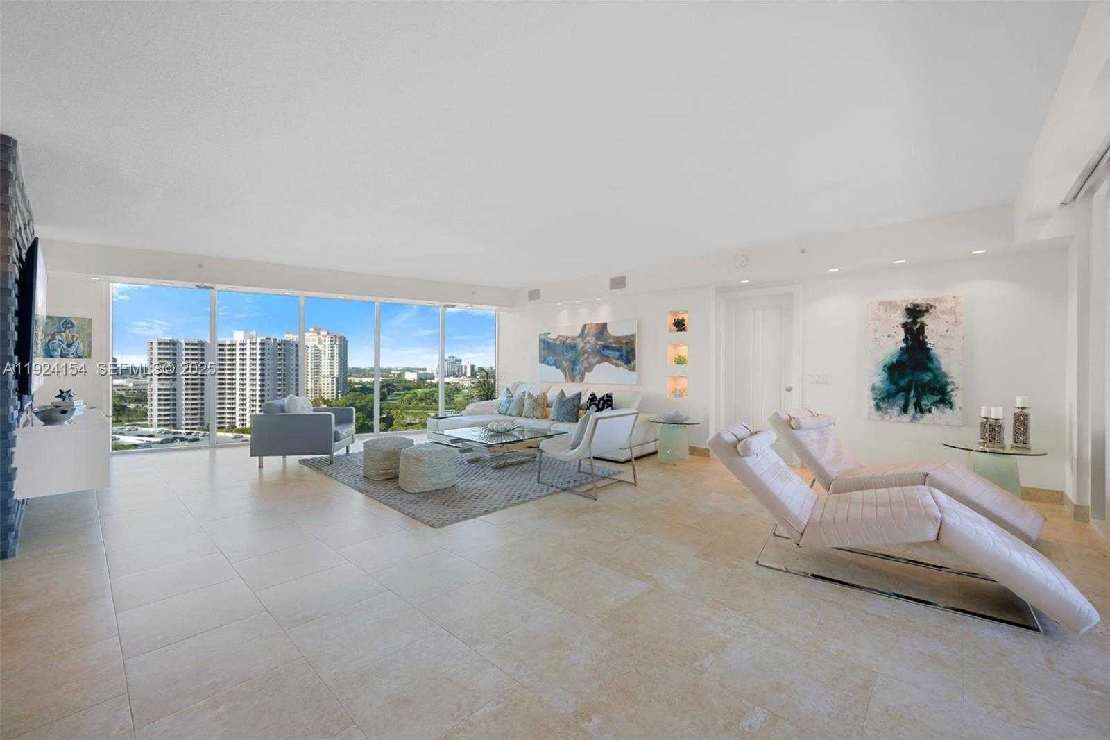 Small Image of 3370 HIDDEN BAY DR #1606, Aventura Number 2