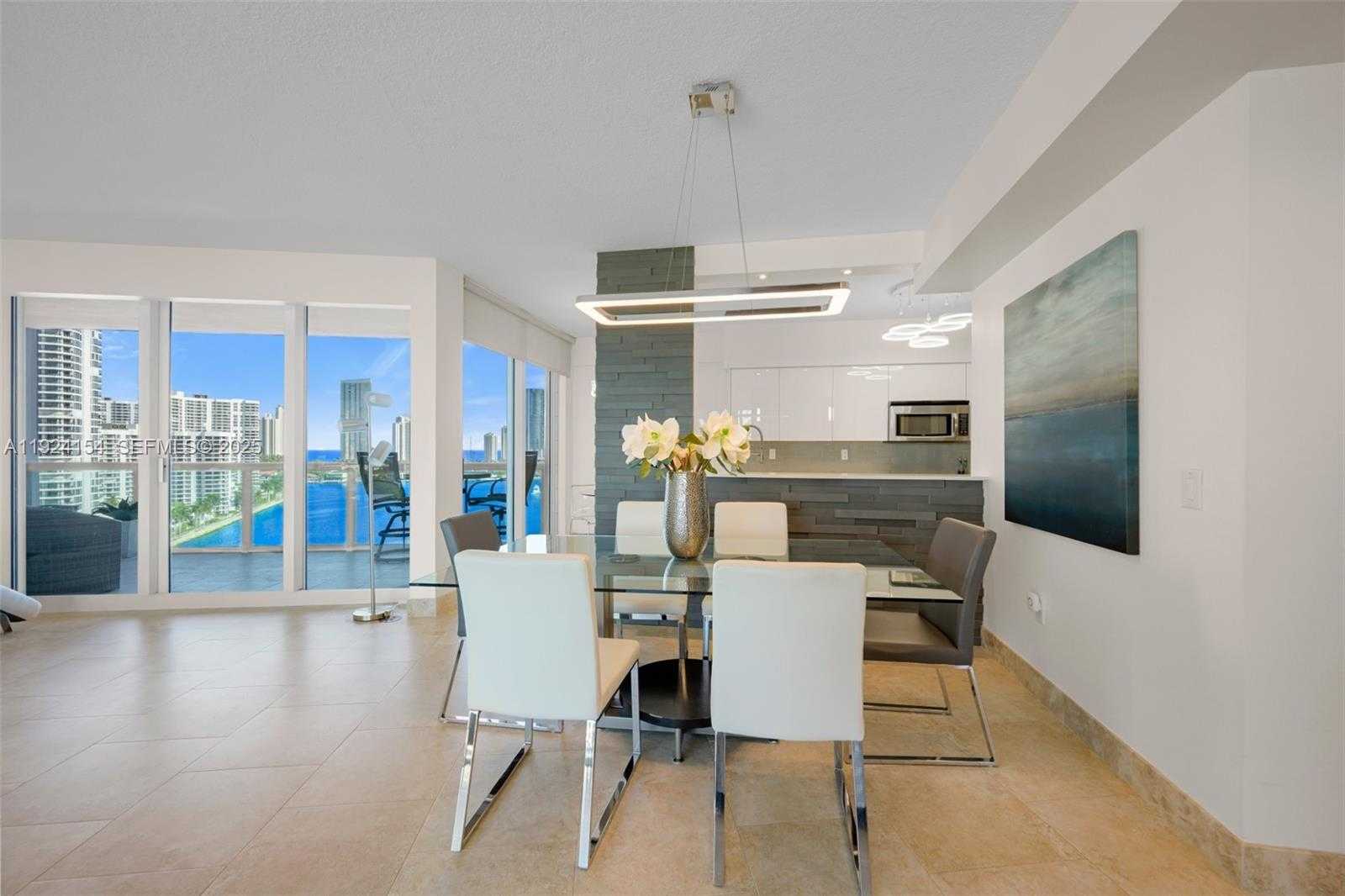 Small Image of 3370 HIDDEN BAY DR #1606, Aventura Number 9