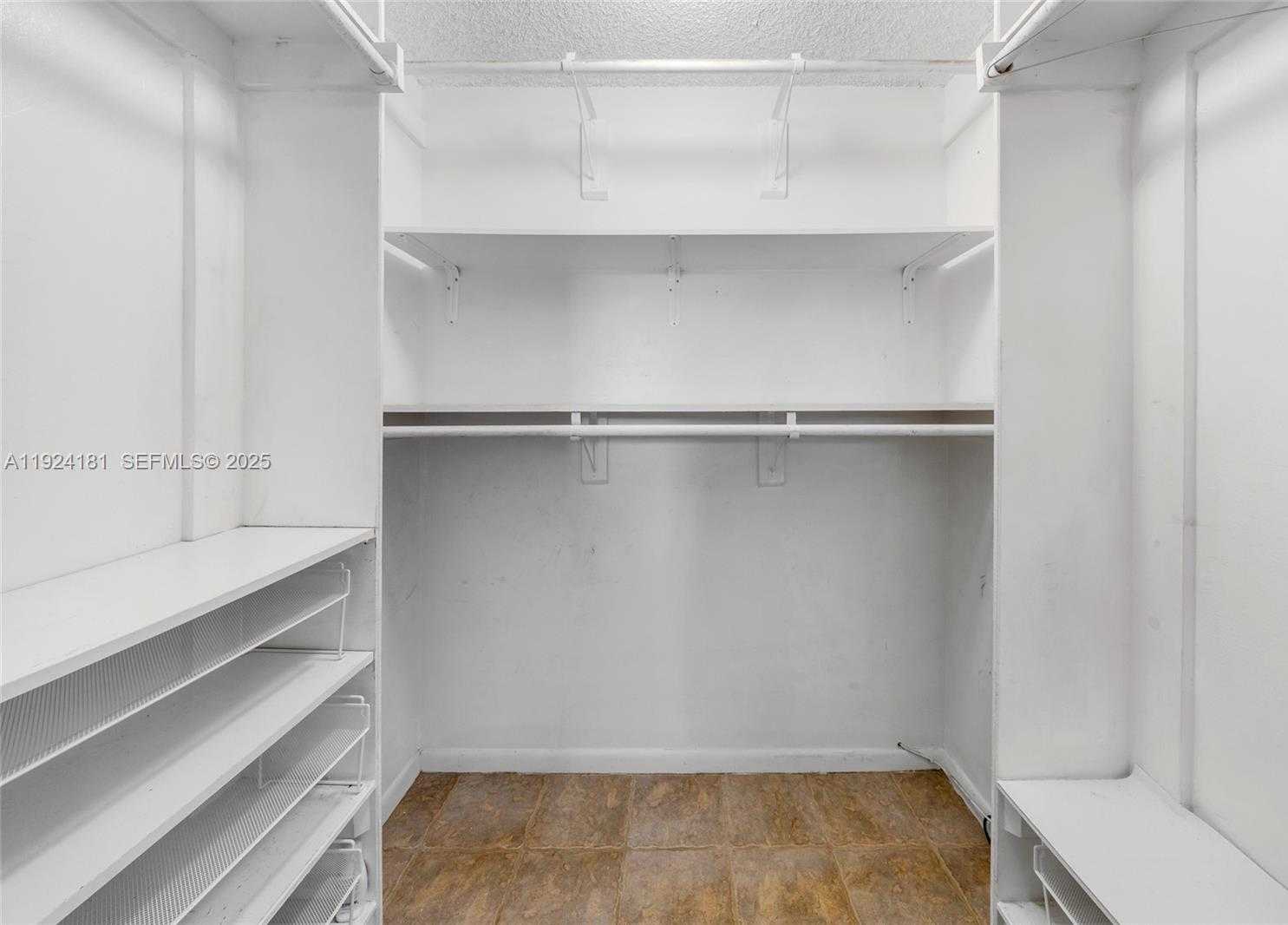 Small Image of 500 THREE ISLANDS BLVD #117, Hallandale Beach Number 15