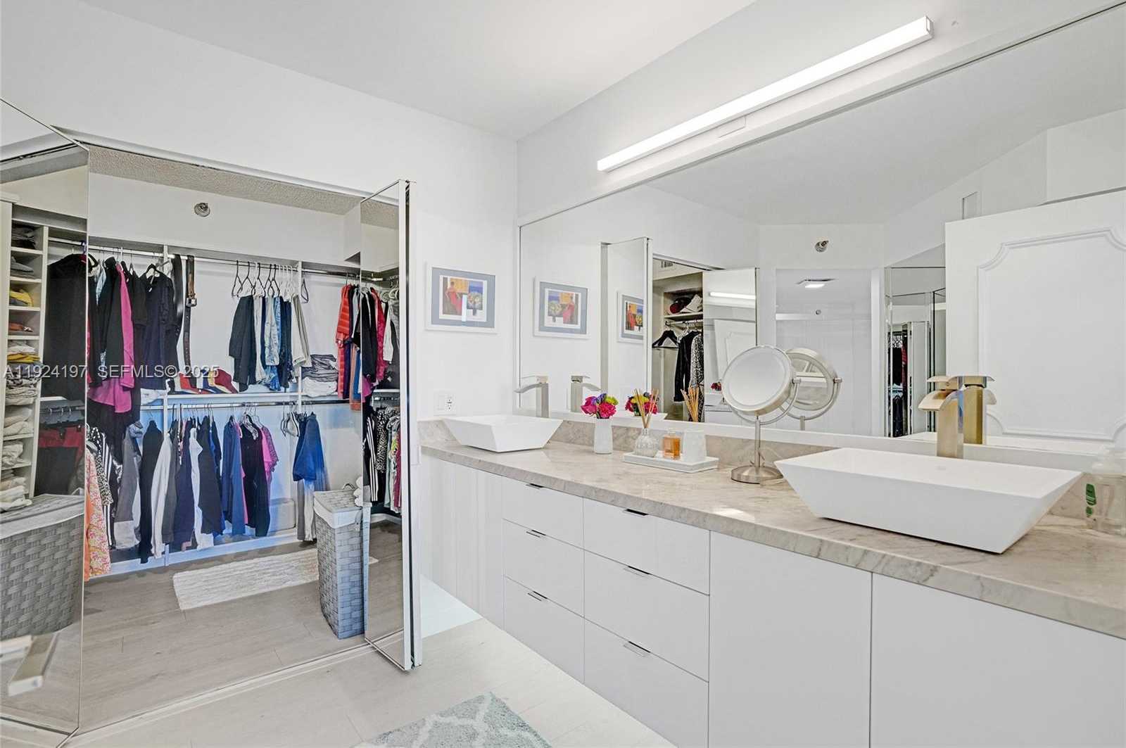 Imagen de Pequeño Objeto