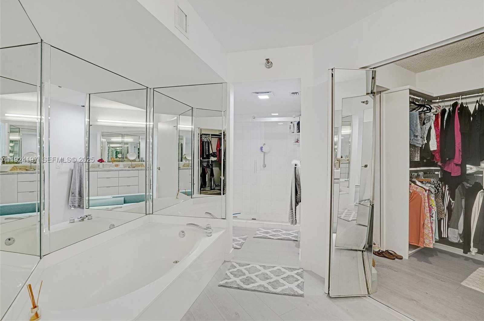 Imagen de Pequeño Objeto