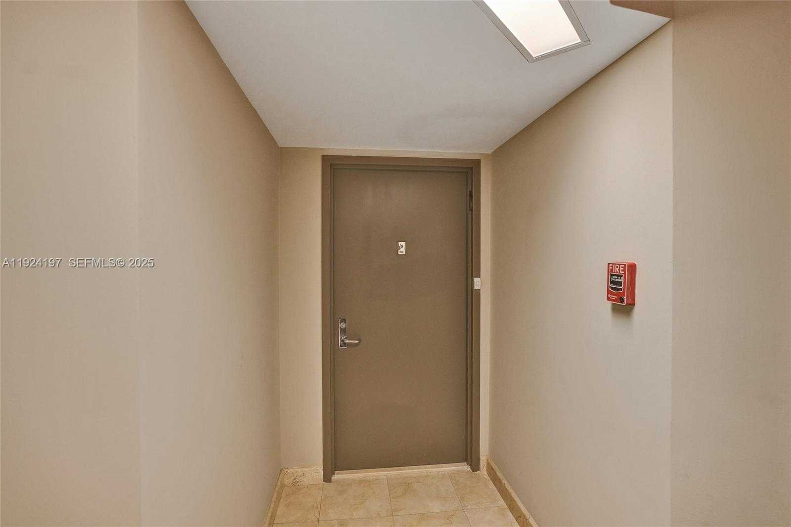 Imagen de Pequeño Objeto