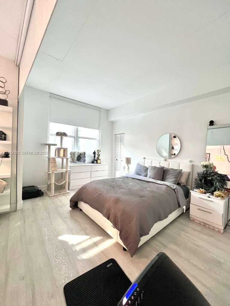 Small Image of 133 NORTH EAST 2ND AVE #208, Miami Number 10