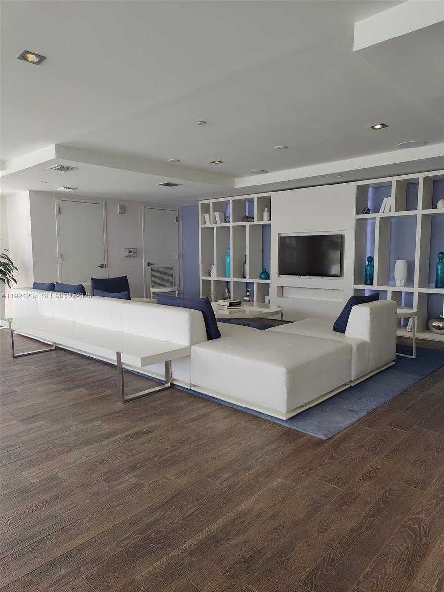 Small Image of 4250 BISCAYNE BLVD #514, Miami Number 6