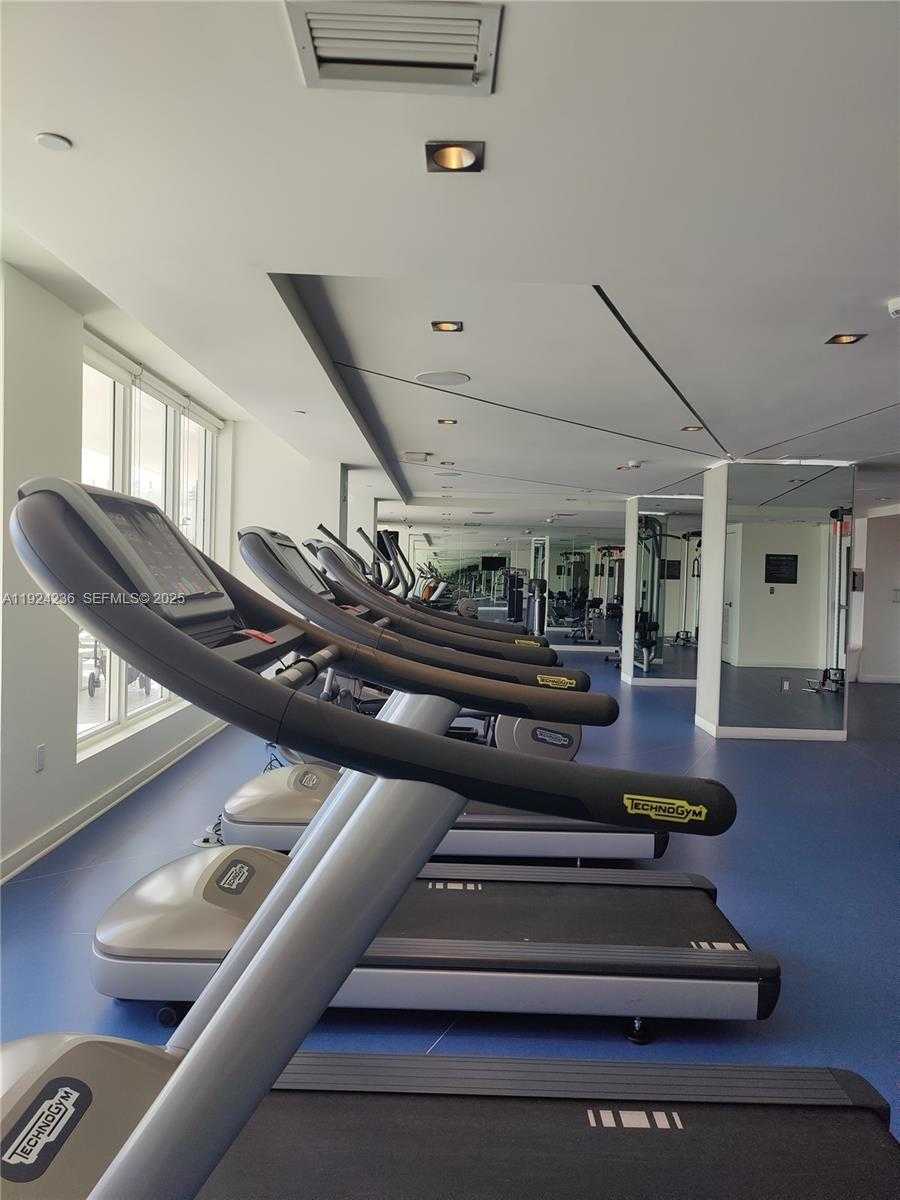 Small Image of 4250 BISCAYNE BLVD #514, Miami Number 7