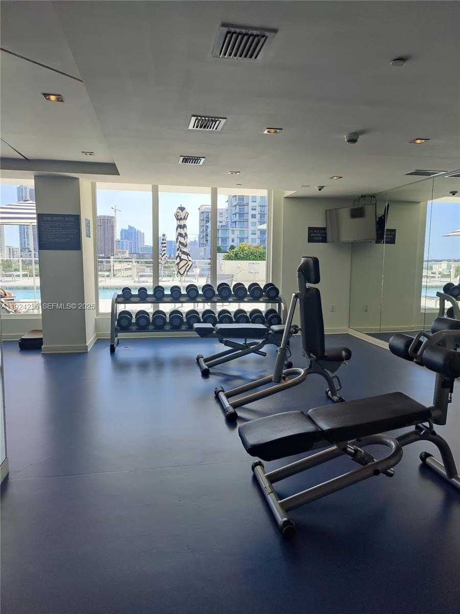 Small Image of 4250 BISCAYNE BLVD #514, Miami Number 8