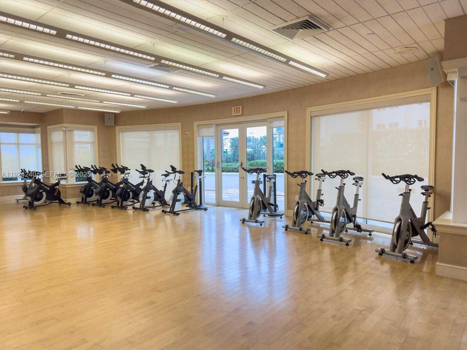 Small Image of 20000 EAST COUNTRY CLUB DR #302, Aventura Number 12