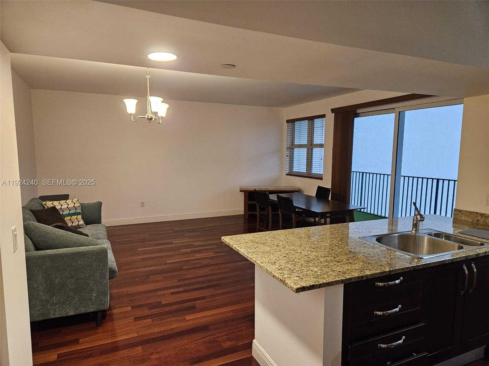 Small Image of 20000 EAST COUNTRY CLUB DR #302, Aventura Number 20