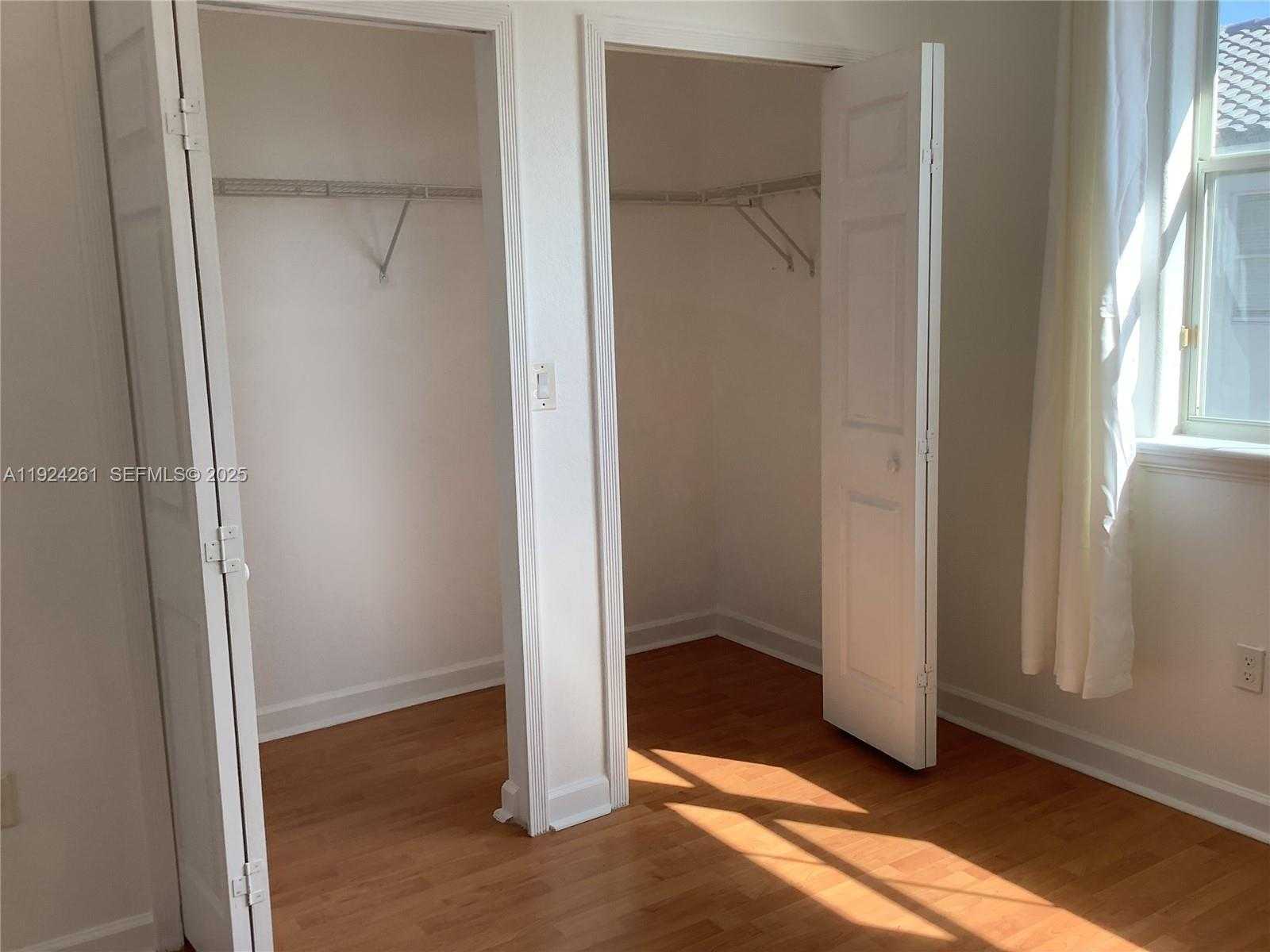 Small Image of 5460 NORTH WEST 107TH AVE #105, Doral Number 12