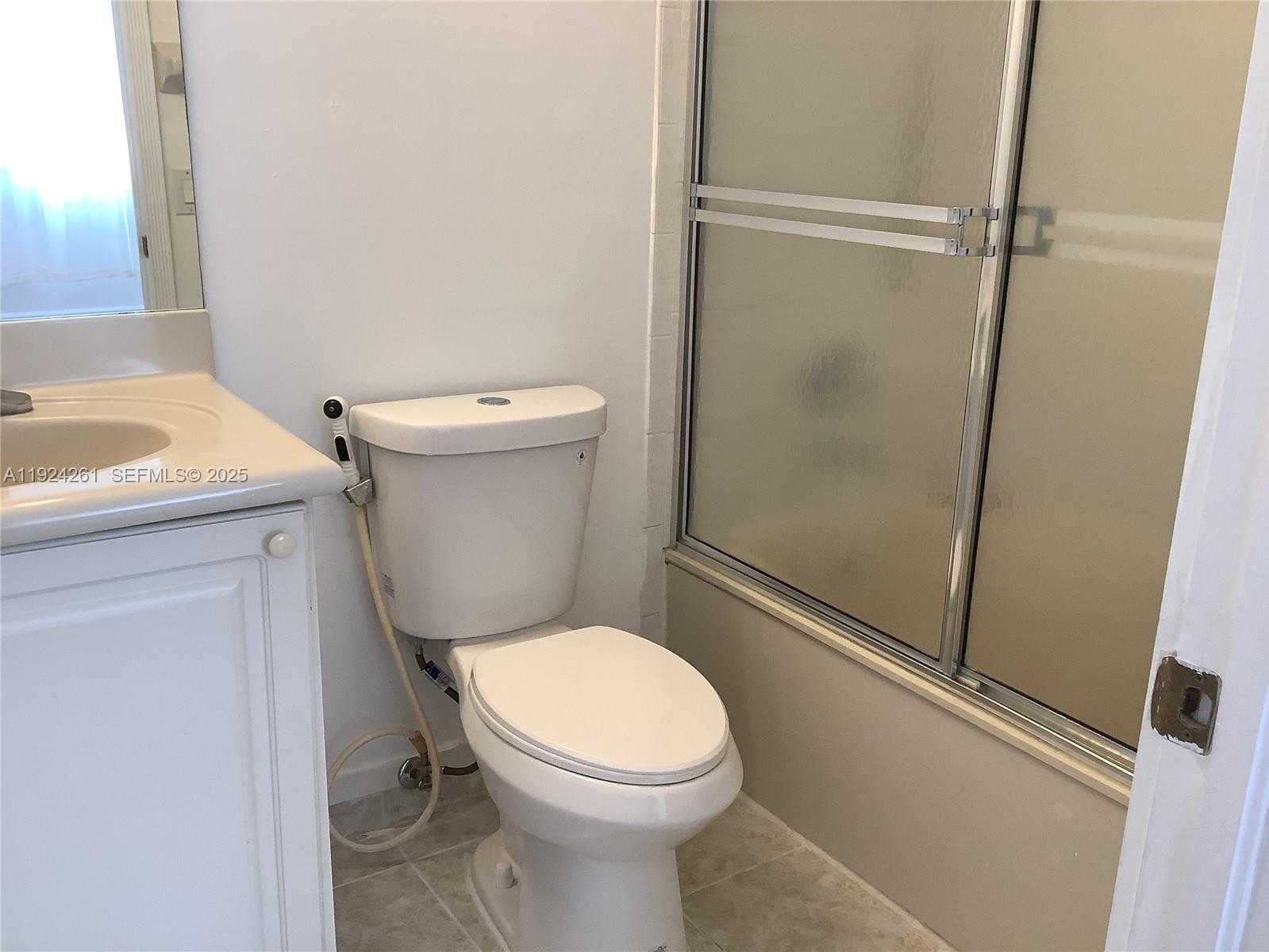 Small Image of 5460 NORTH WEST 107TH AVE #105, Doral Number 15