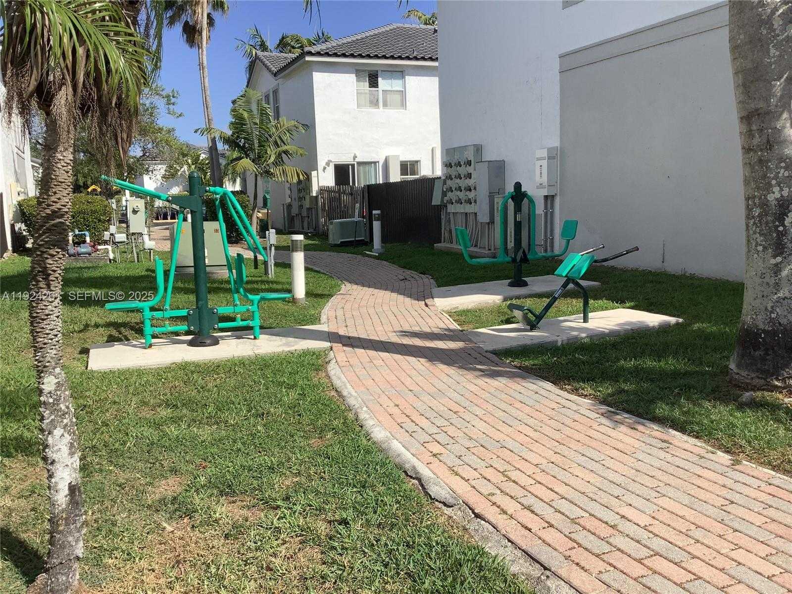 Small Image of 5460 NORTH WEST 107TH AVE #105, Doral Number 16