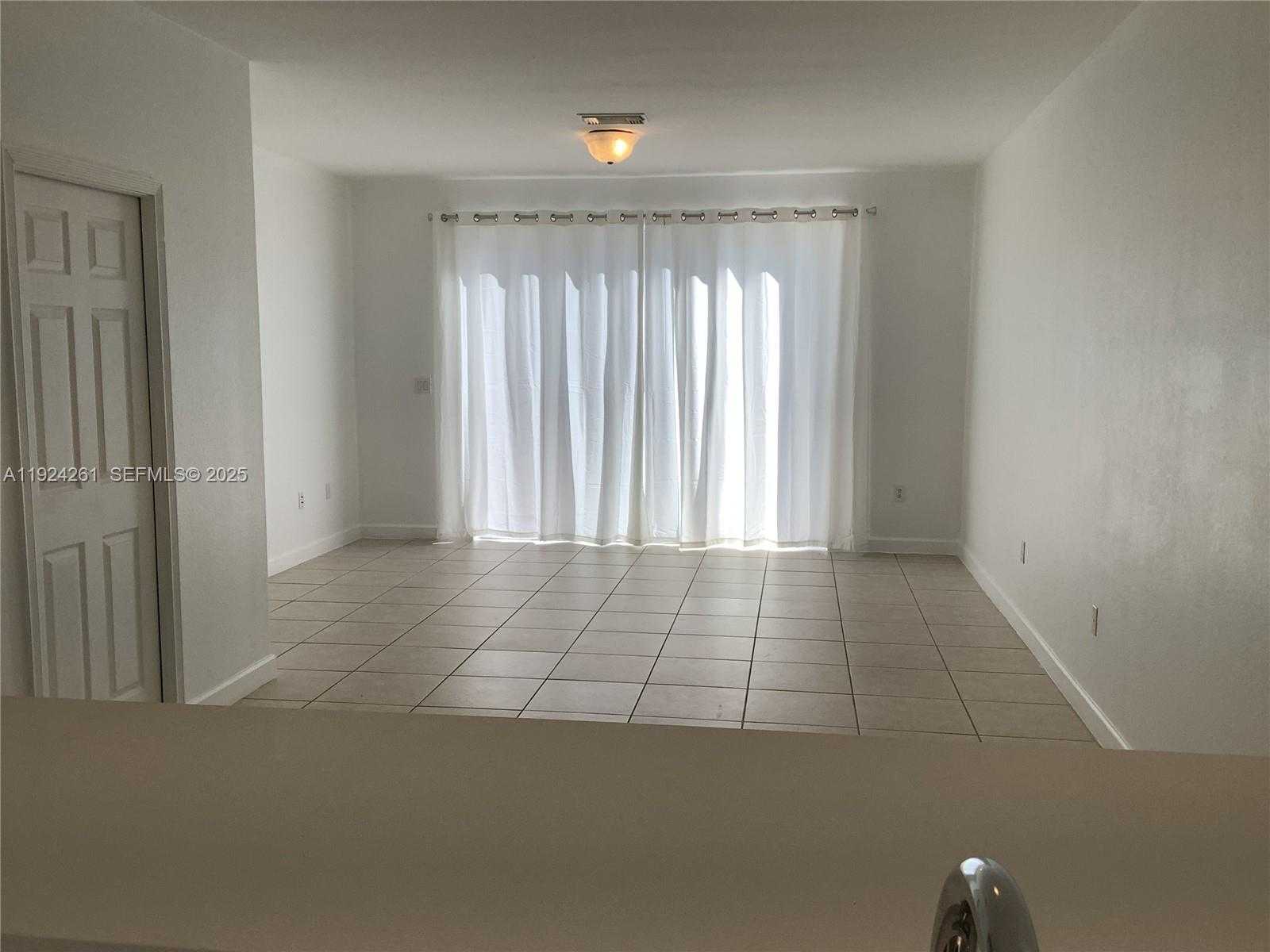 Small Image of 5460 NORTH WEST 107TH AVE #105, Doral Number 2