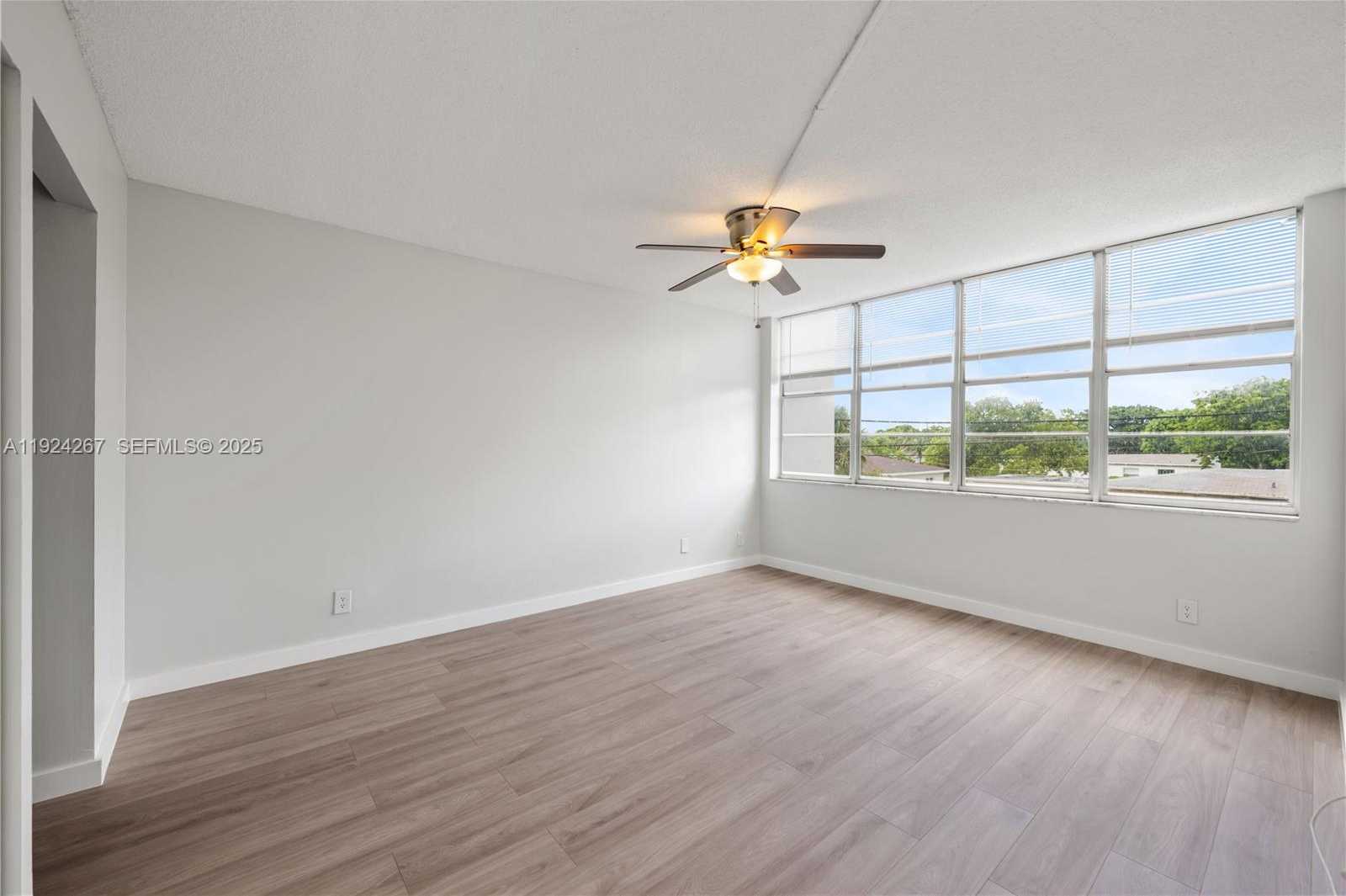 Small Image of 16740 NORTH EAST 9TH AVE #203, North Miami Beach Number 14