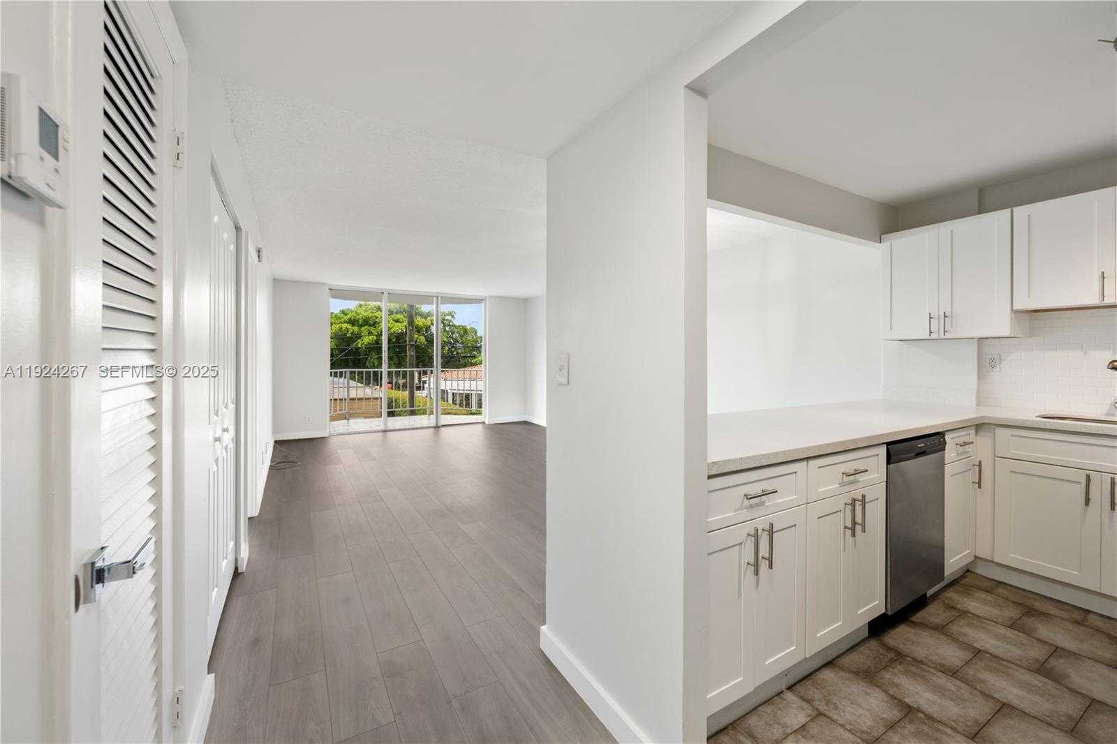 Small Image of 16740 NORTH EAST 9TH AVE #203, North Miami Beach Number 2