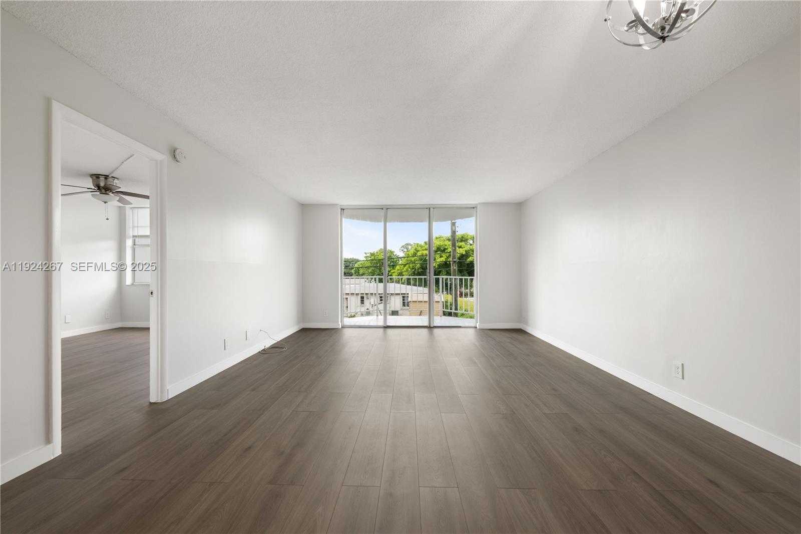 Small Image of 16740 NORTH EAST 9TH AVE #203, North Miami Beach Number 3