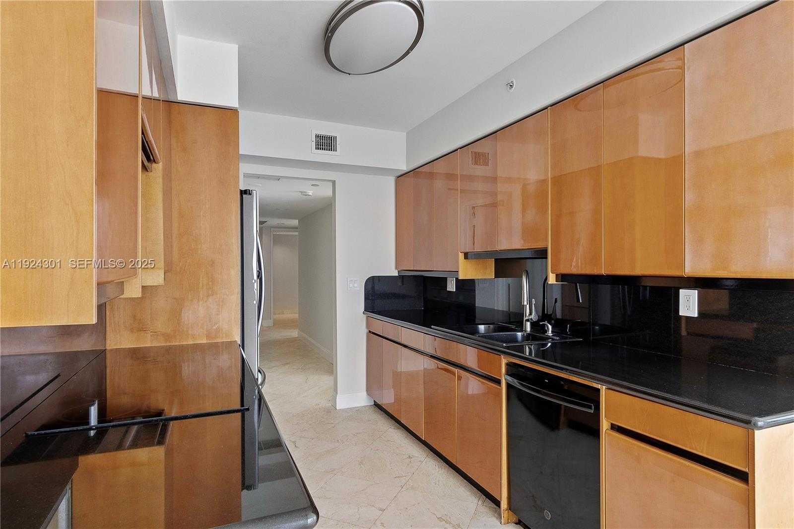 Imagen de Pequeño Objeto