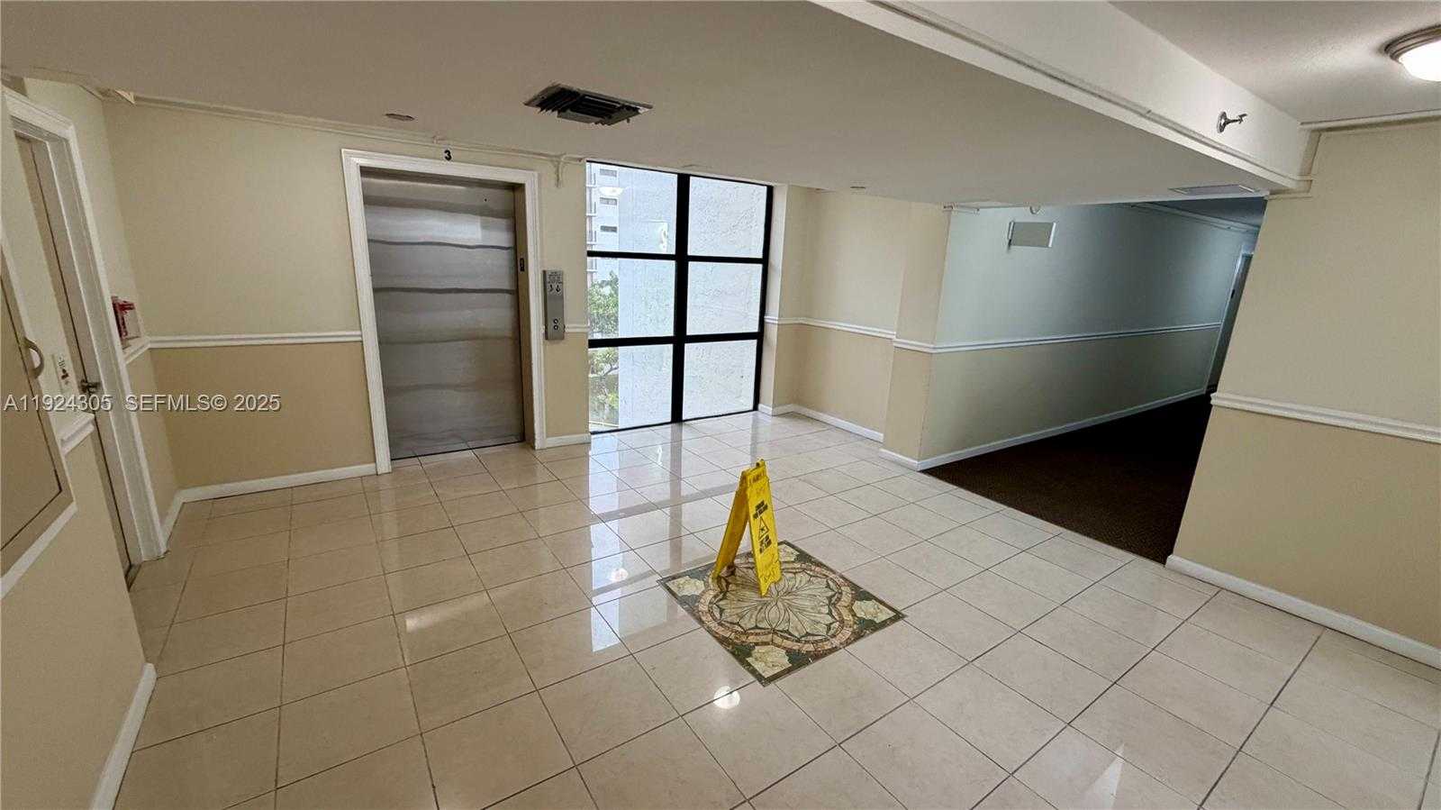 Small Image of 16909 NORTH BAY RD #504, Sunny Isles Beach Number 19