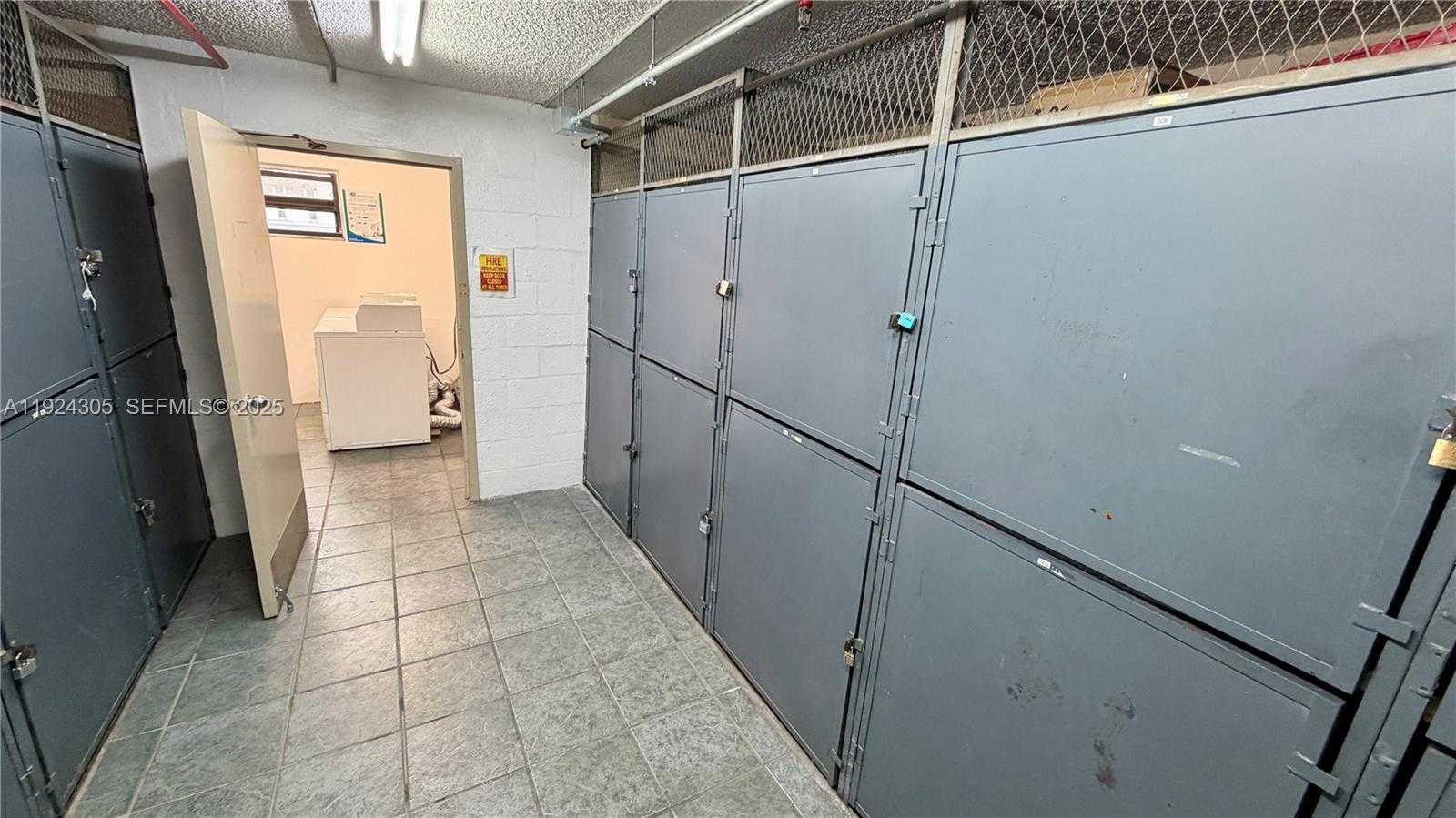 Small Image of 16909 NORTH BAY RD #504, Sunny Isles Beach Number 23