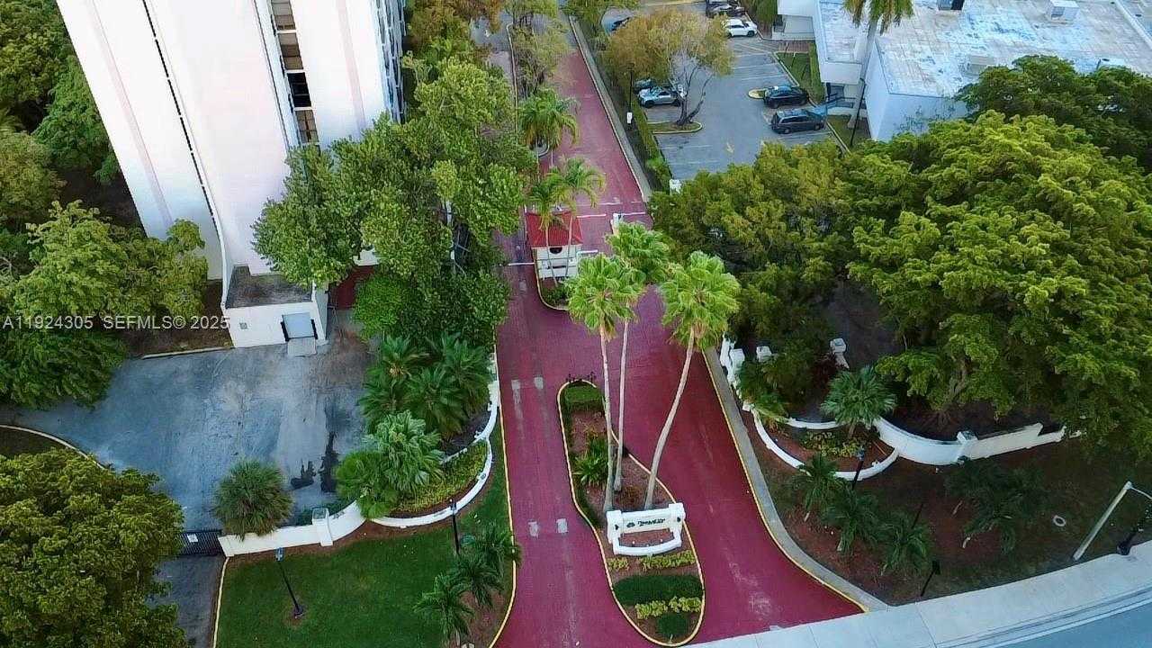 Small Image of 16909 NORTH BAY RD #504, Sunny Isles Beach Number 46