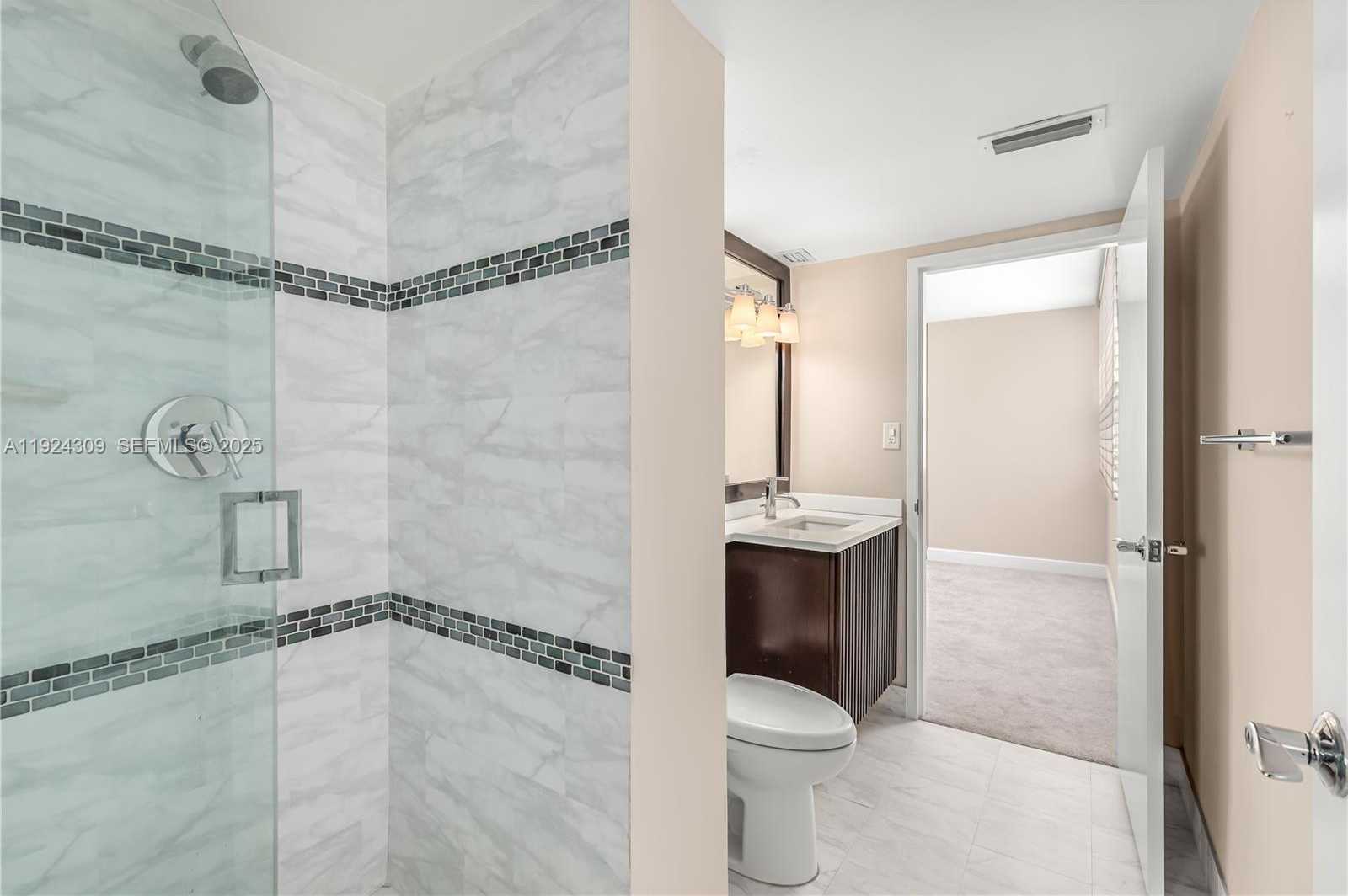 Small Image of 9225 COLLINS AVE #612, Surfside Number 17