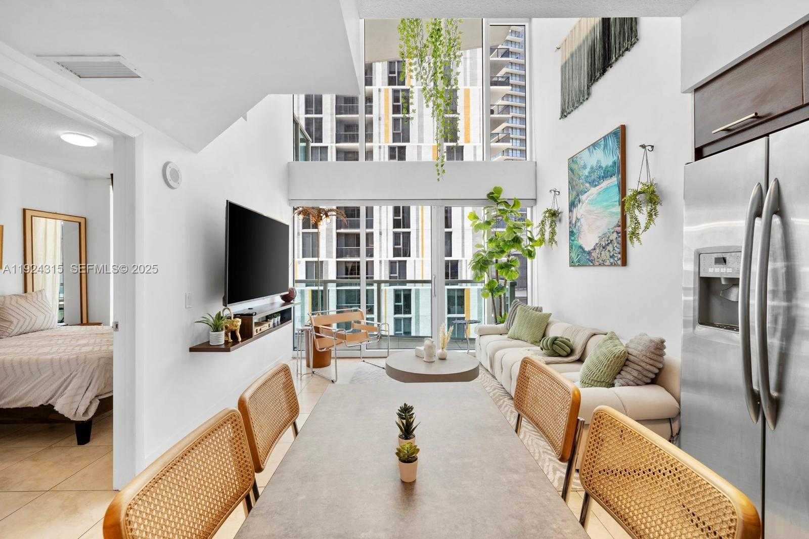 Small Image of 41 SOUTH EAST 5TH ST #510, Miami Number 9