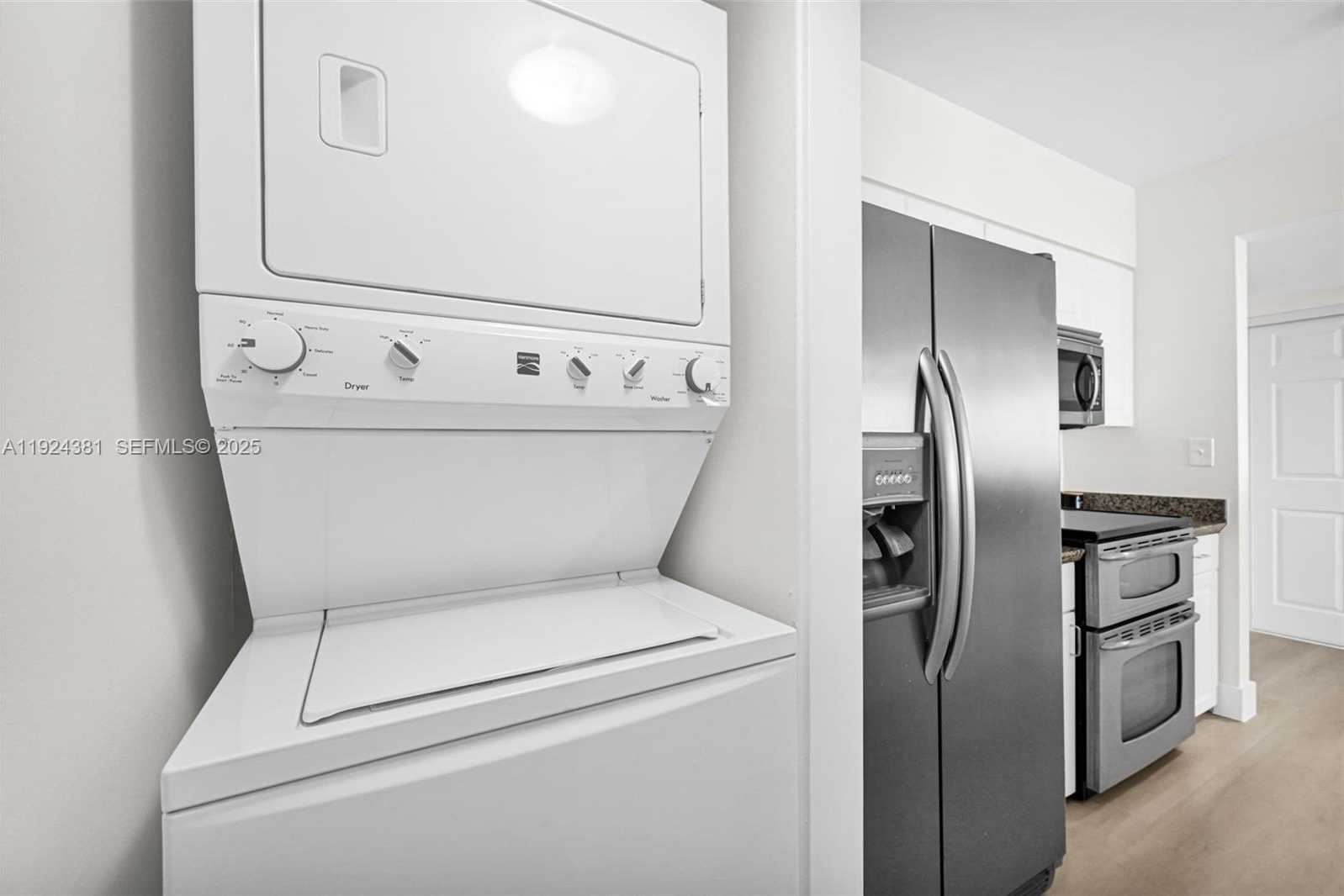 Small Image of 90 ALTON RD #1908, Miami Beach Number 16