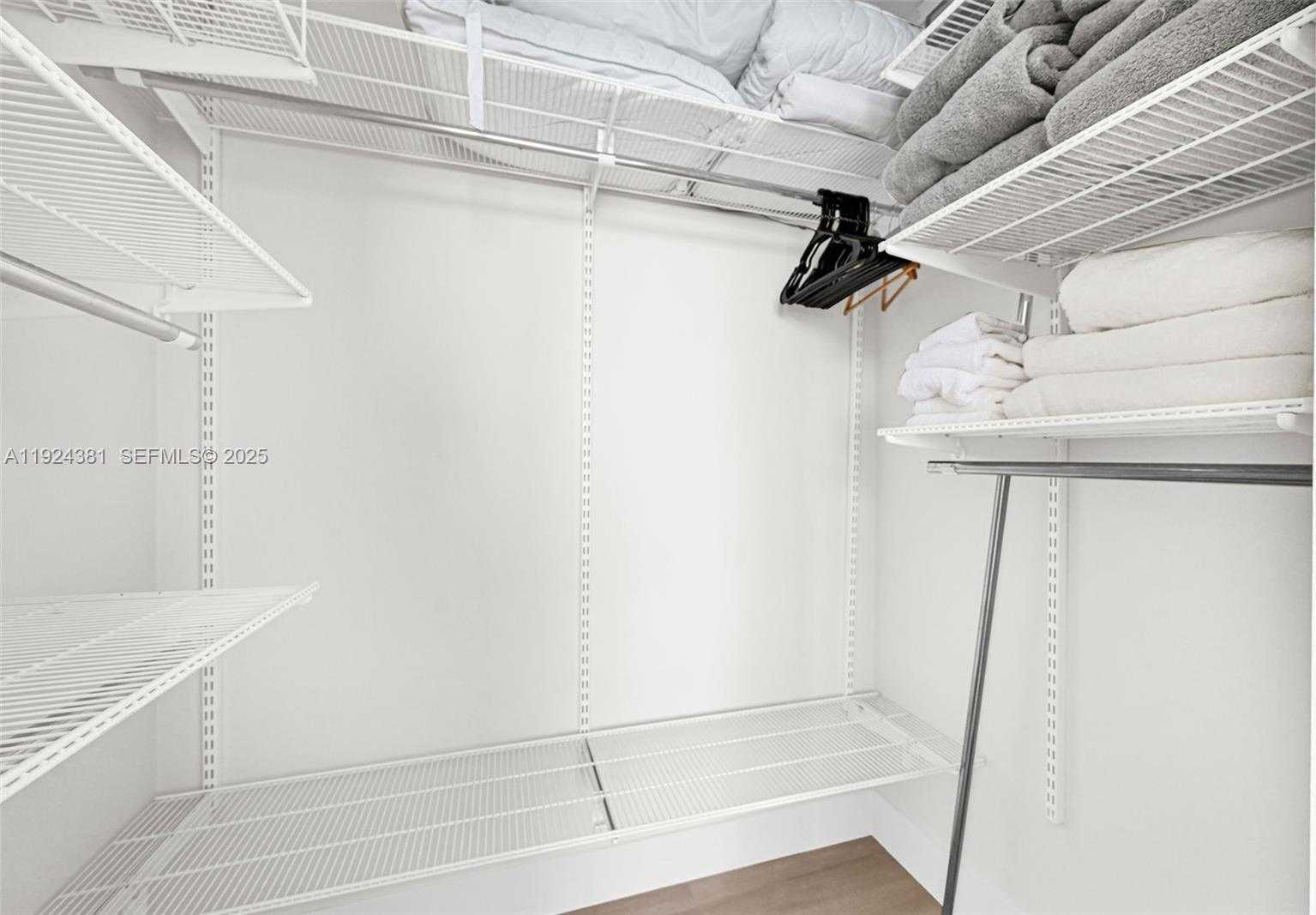 Small Image of 90 ALTON RD #1908, Miami Beach Number 22