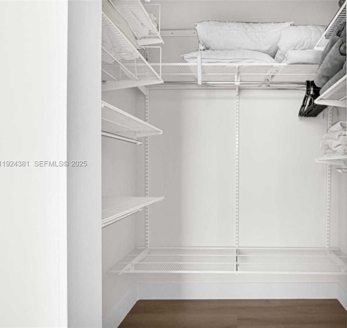 Small Image of 90 ALTON RD #1908, Miami Beach Number 23