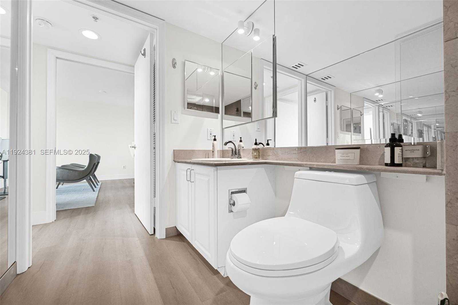 Small Image of 90 ALTON RD #1908, Miami Beach Number 28