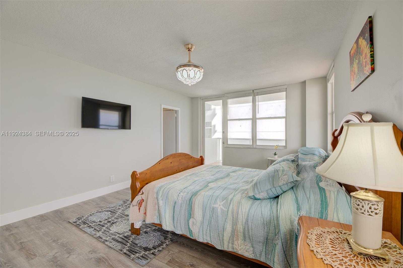 Imagen de Pequeño Objeto