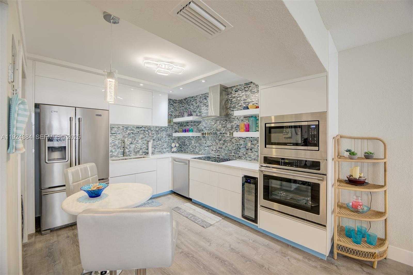 Imagen de Pequeño Objeto