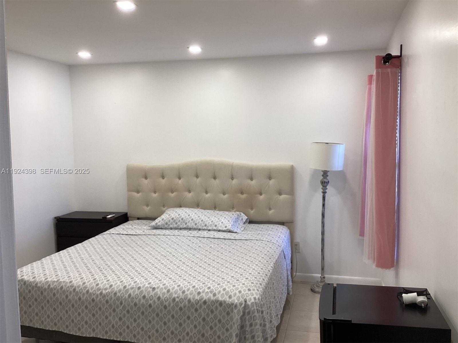 Small Image of 15330 SOUTH WEST 106TH TER #903, Miami Number 11