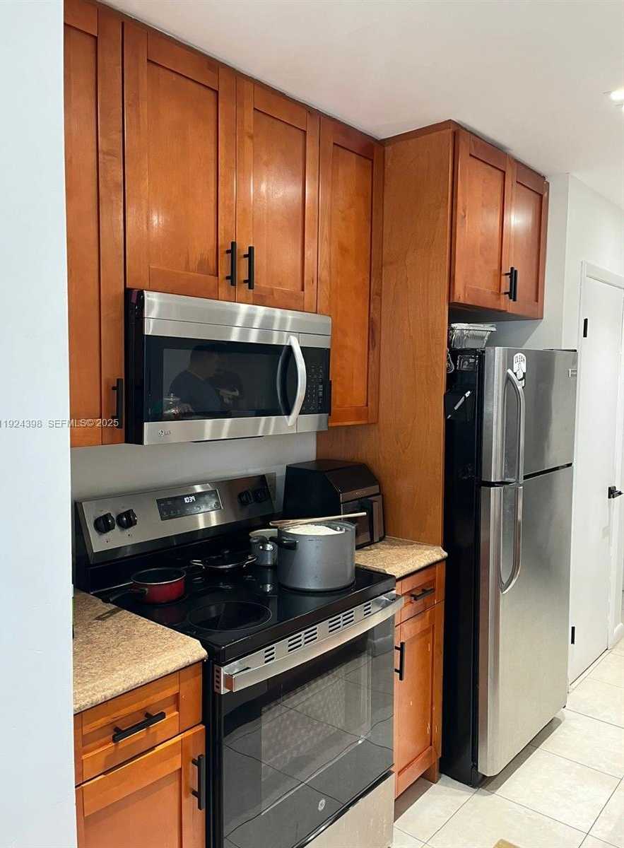 Small Image of 15330 SOUTH WEST 106TH TER #903, Miami Number 22