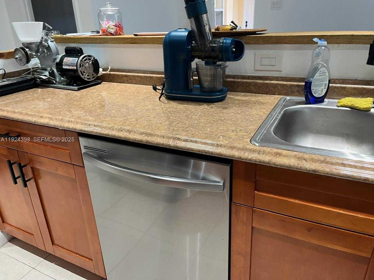 Small Image of 15330 SOUTH WEST 106TH TER #903, Miami Number 24