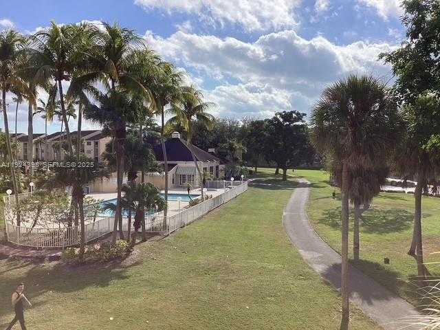 Small Image of 15330 SOUTH WEST 106TH TER #903, Miami Number 40