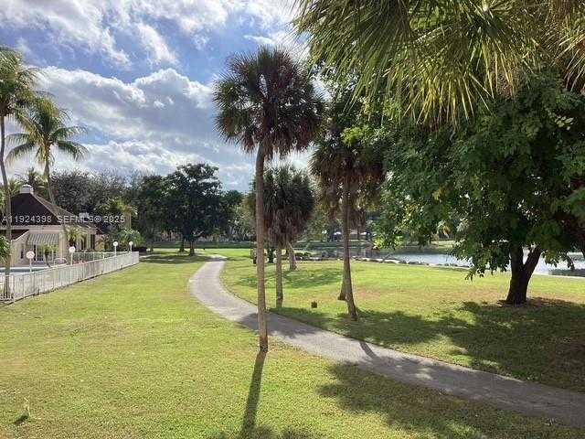 Small Image of 15330 SOUTH WEST 106TH TER #903, Miami Number 44