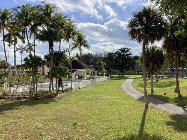 Small Image of 15330 SOUTH WEST 106TH TER #903, Miami Number 45