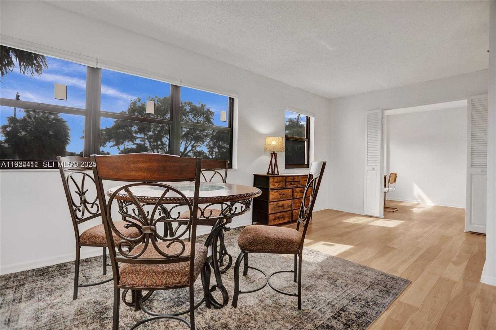 Imagen de Pequeño Objeto