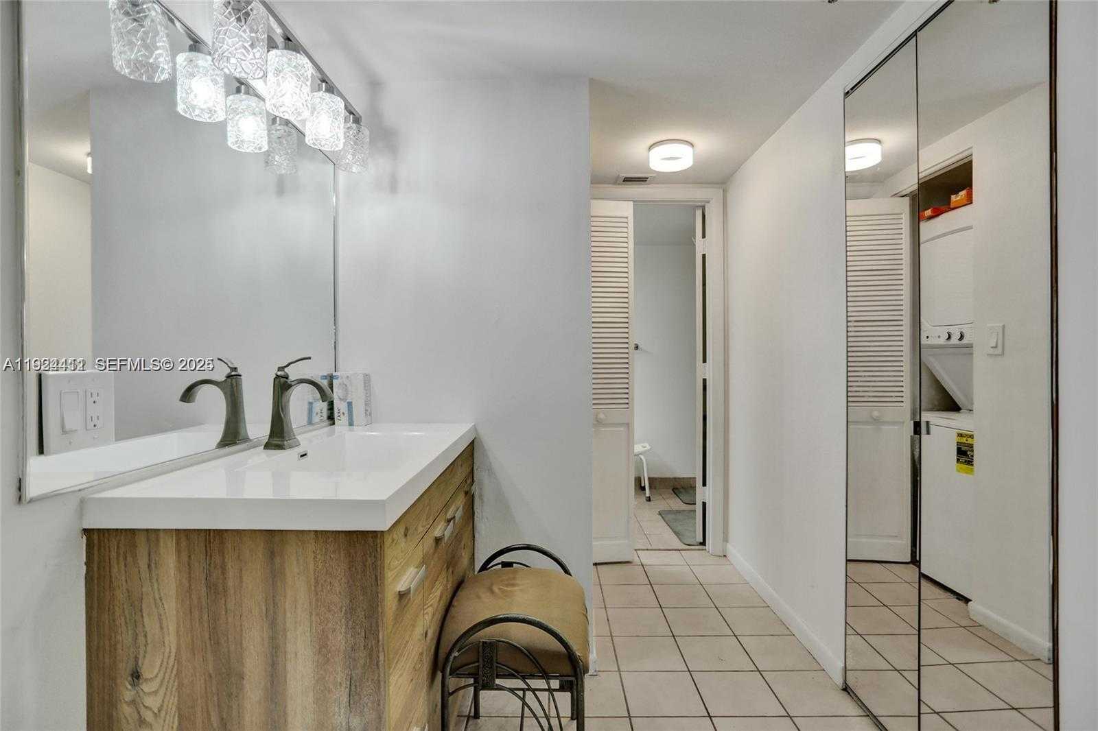 Imagen de Pequeño Objeto