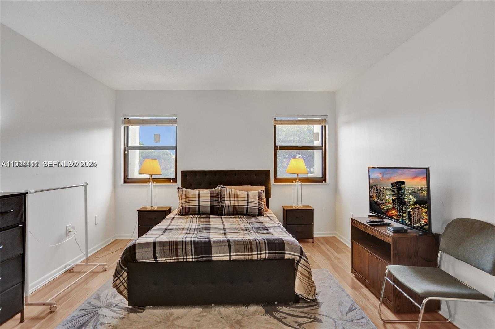 Imagen de Pequeño Objeto