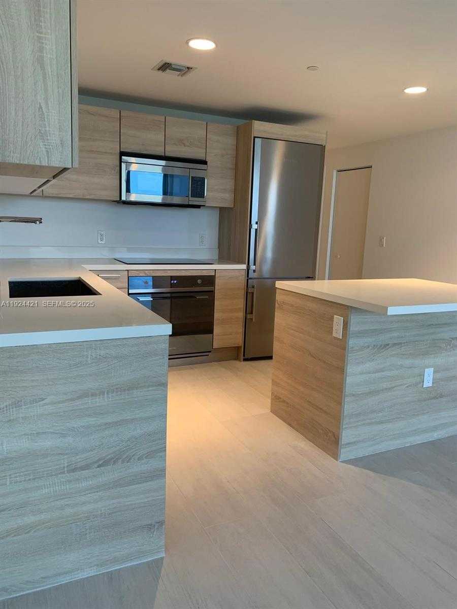 Imagen de Pequeño Objeto