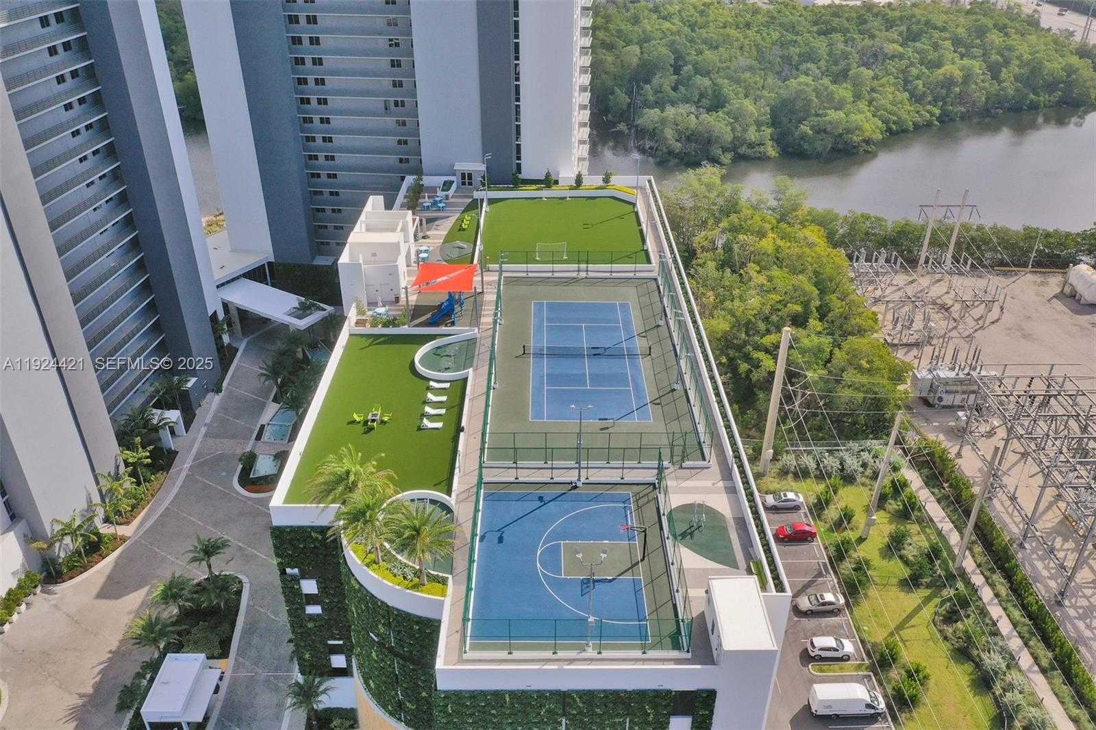 Imagen de Pequeño Objeto