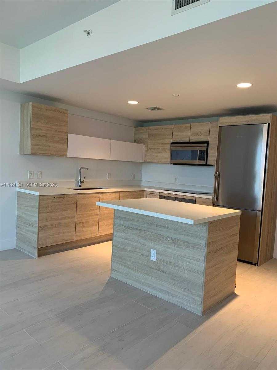 Imagen de Pequeño Objeto