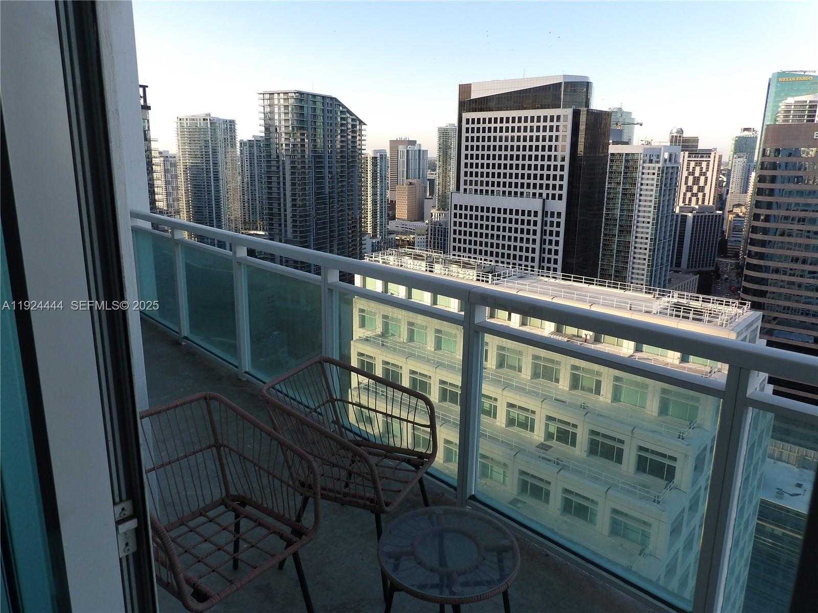 Small Image of 950 BRICKELL BAY DR #4206, Miami Number 13