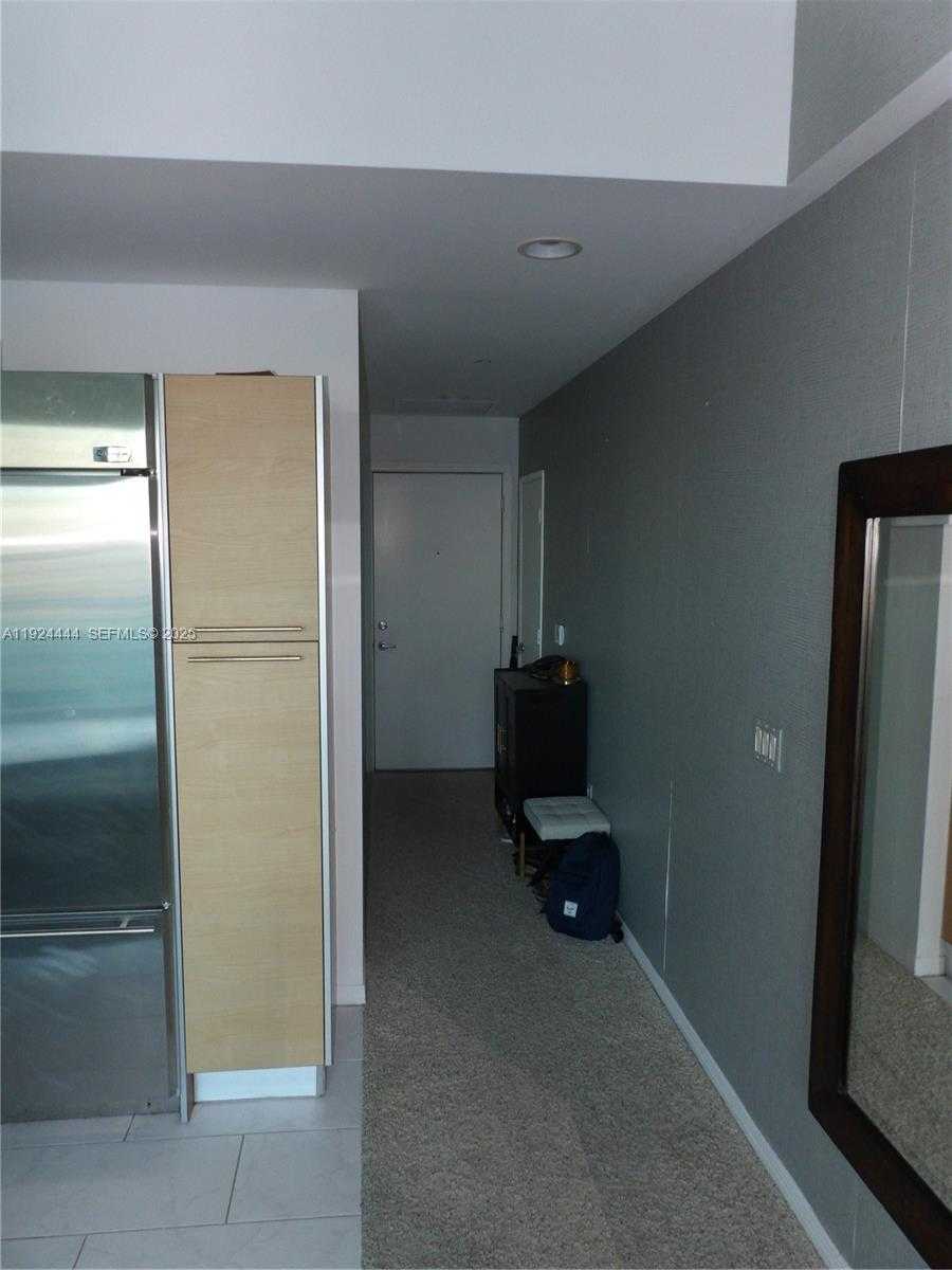 Small Image of 950 BRICKELL BAY DR #4206, Miami Number 21