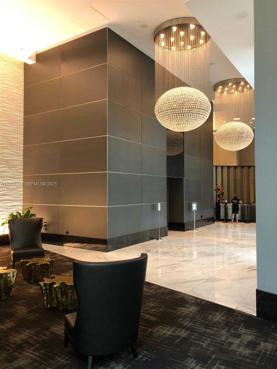 Small Image of 950 BRICKELL BAY DR #4206, Miami Number 23