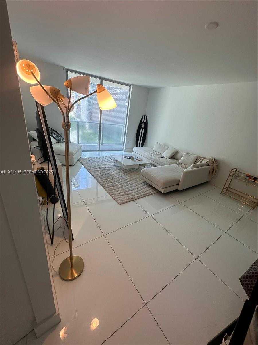 Small Image of 1100 SOUTH MIAMI AVE #509, Miami Number 5