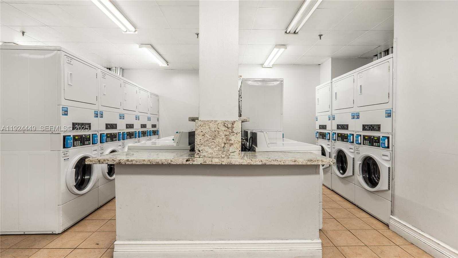 Small Image of 850 NORTH MIAMI AVE #W-1707, Miami Number 29